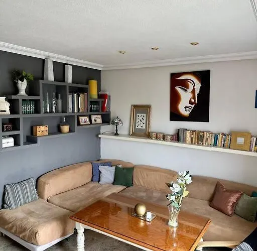 Luminoso Con Parking Apartment